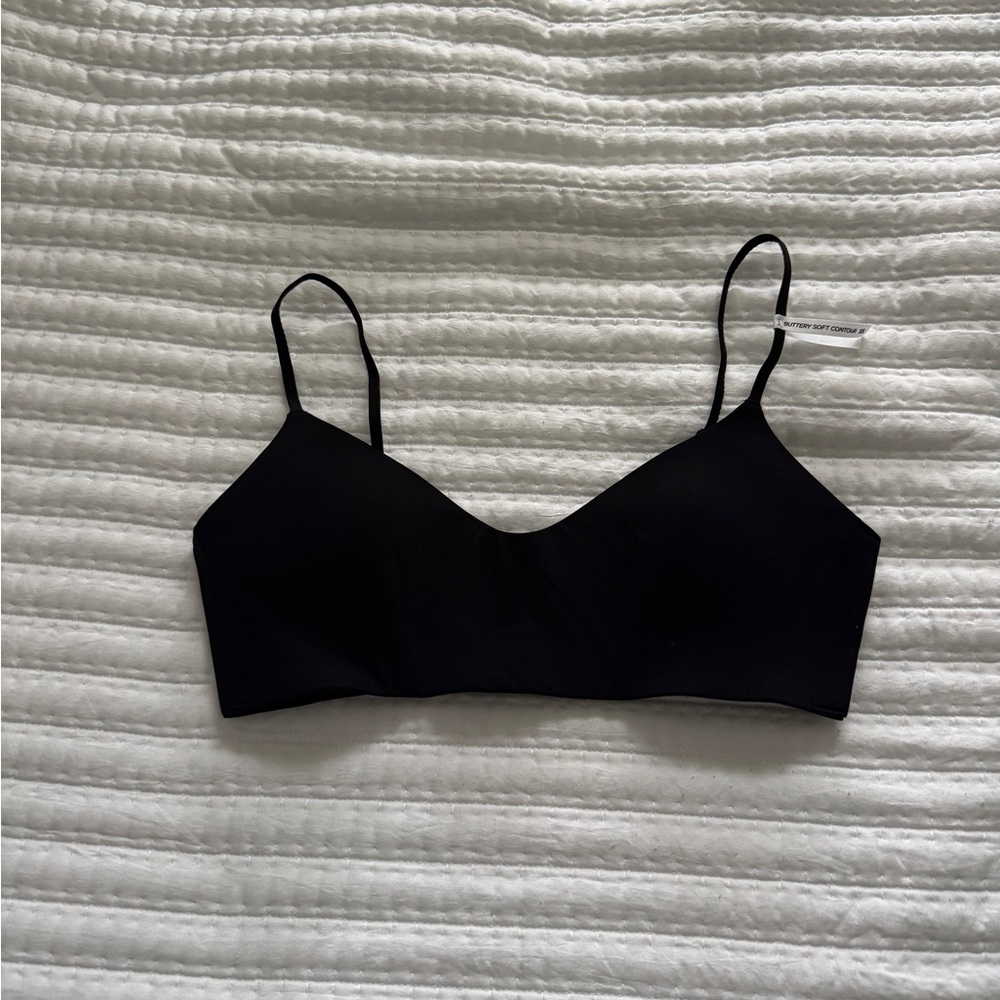 Black Seamless Bralette | V-Neck | Adjustable Straps | Xs | Classic Back